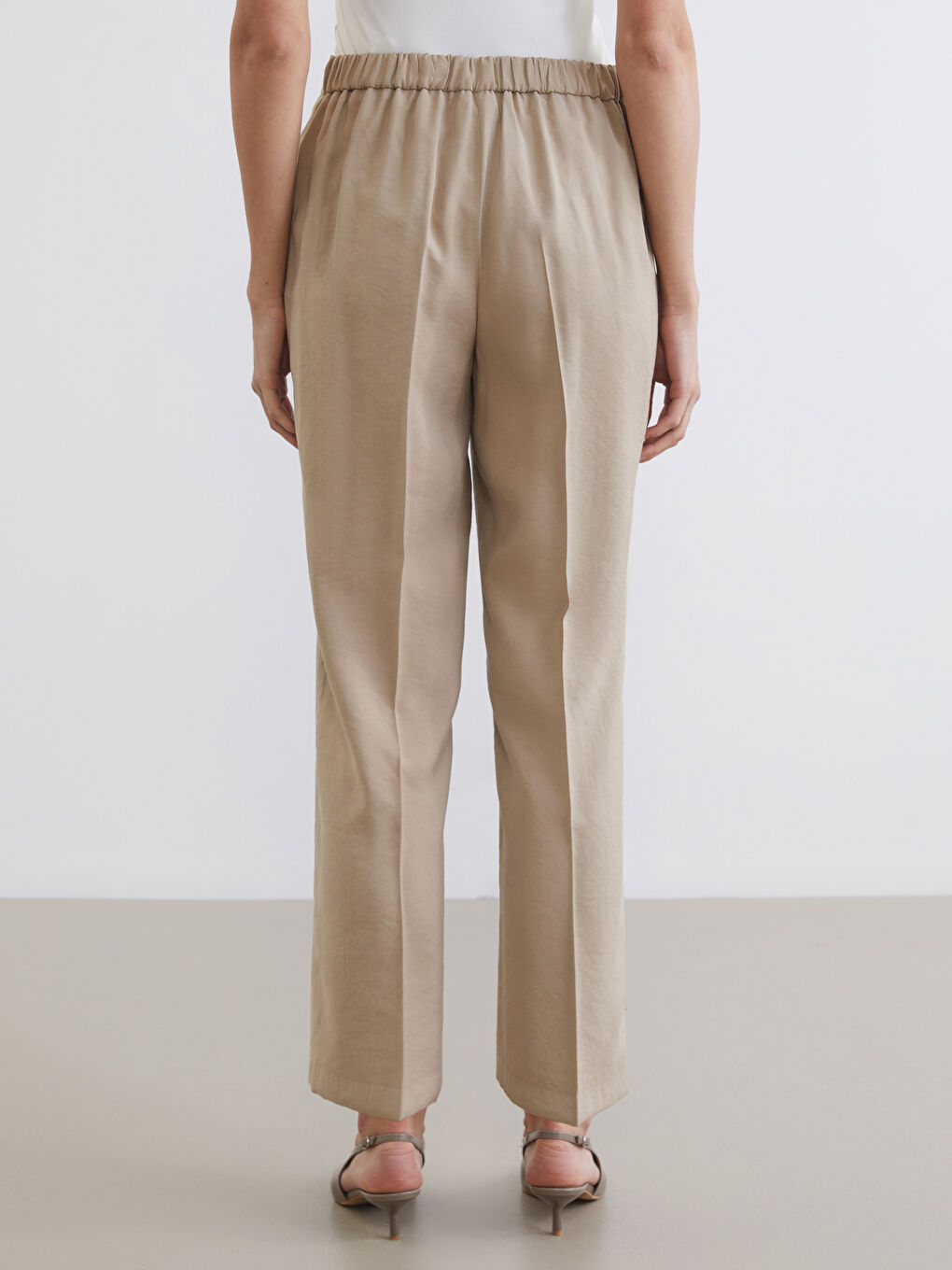 Bej Beli Lastikli Kadın Pantolon-4