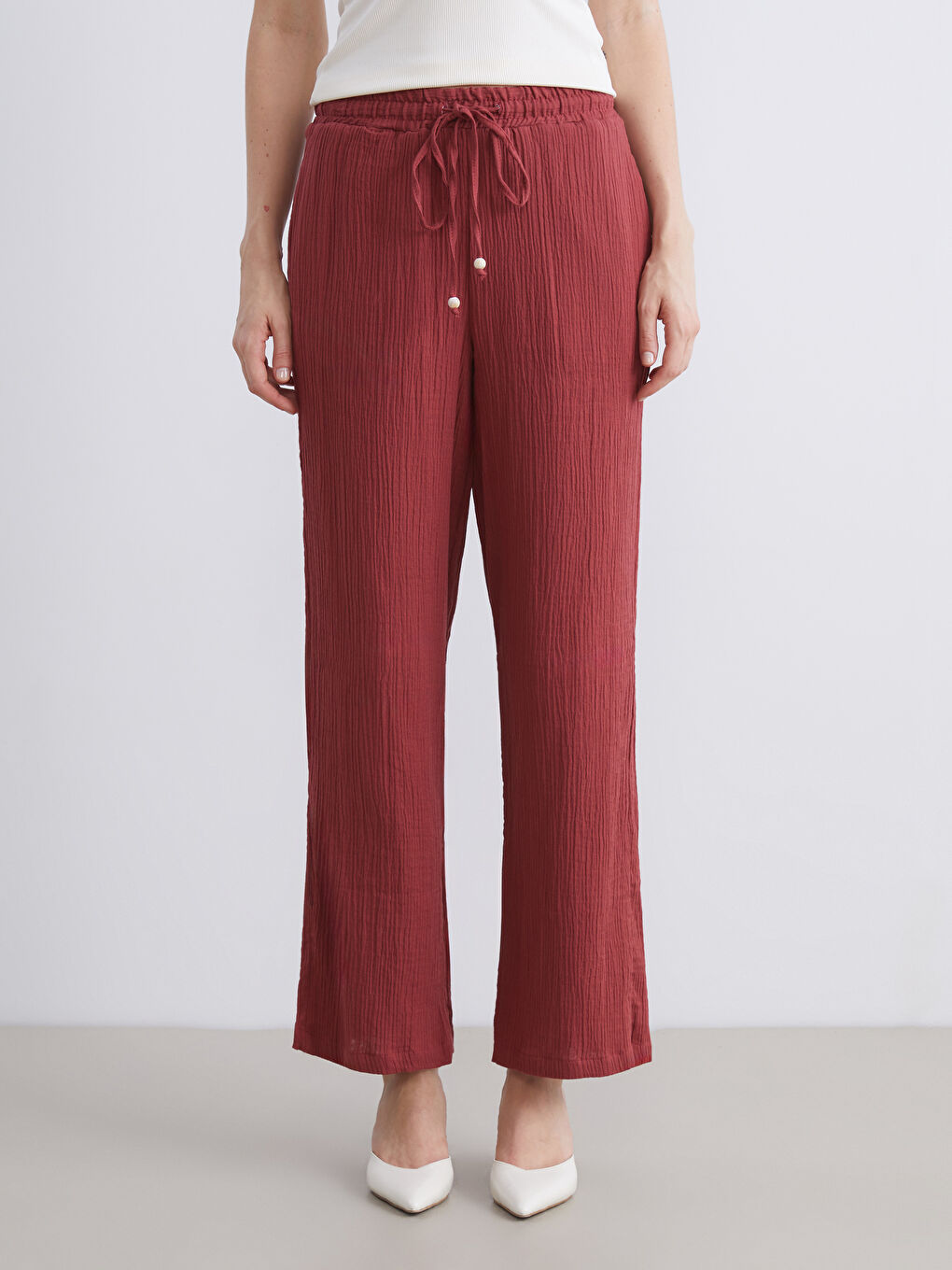 LCWAIKIKI Classic Elastic Waist Textured Muslin Women's Trousers -W5JO53Z8-HPZ