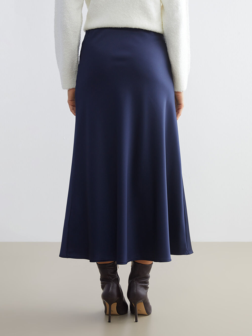 Lacivert Beli Lastikli A Kesim Saten Etek-3