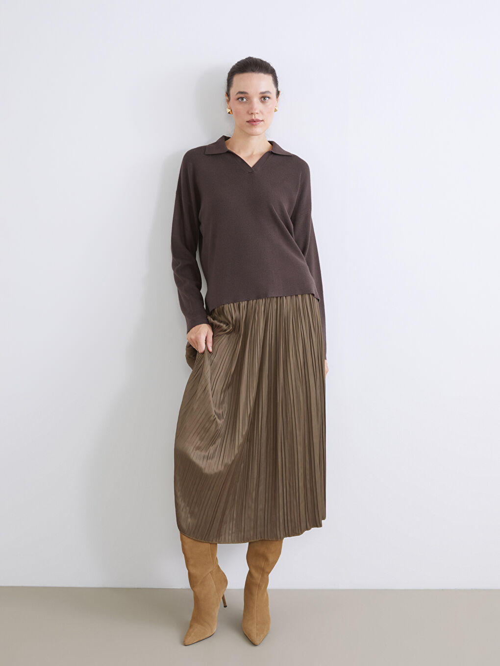 Elasticated Waist Satin Women's Pleated Skirt