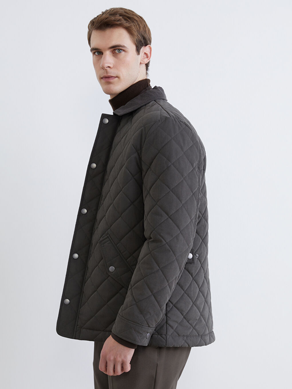 Haki Standart Kalıp Kadife Yaka Süet Erkek Mont