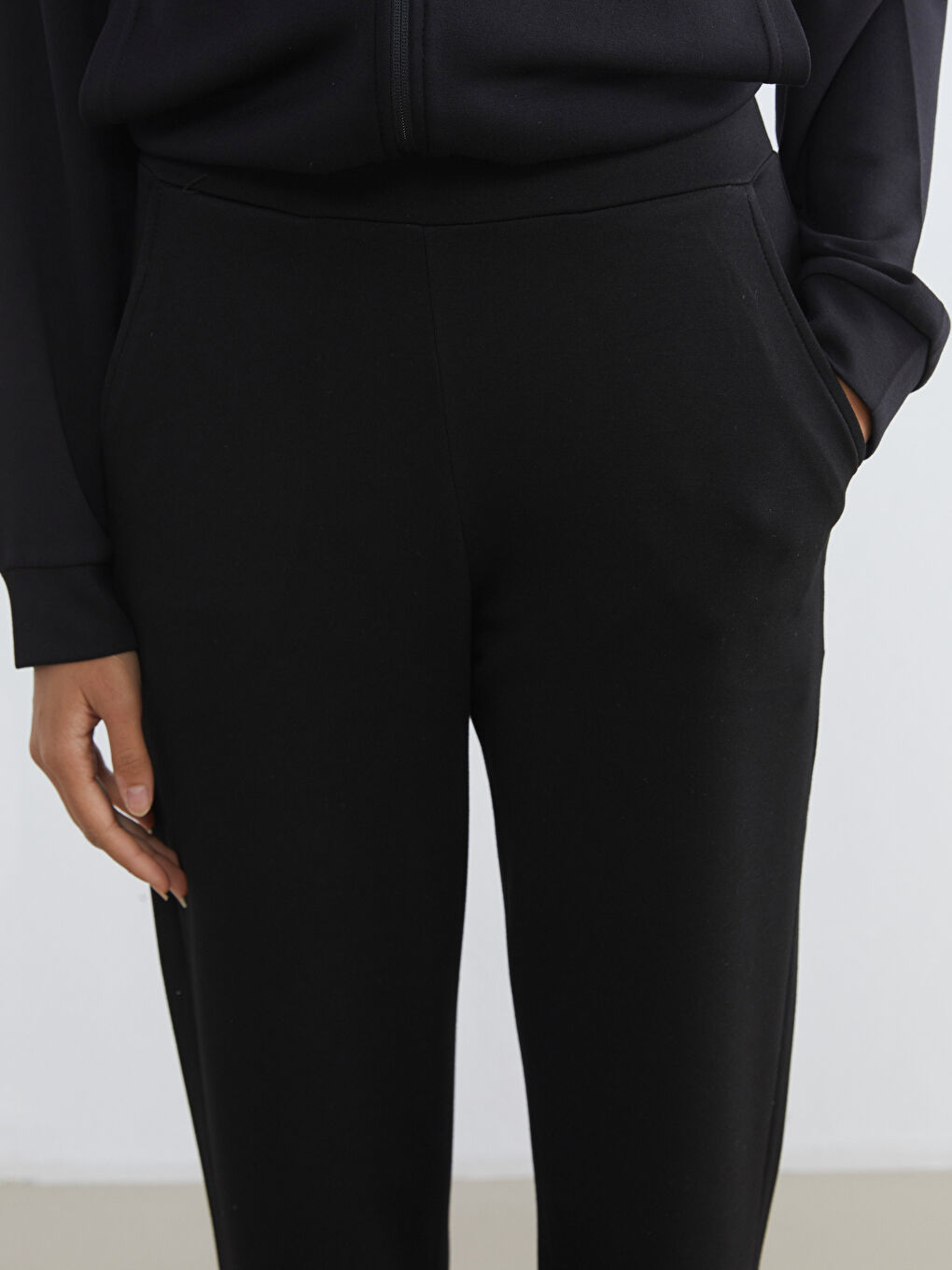 Siyah Soft Touch Kadın Jogger Eşofman Altı-2