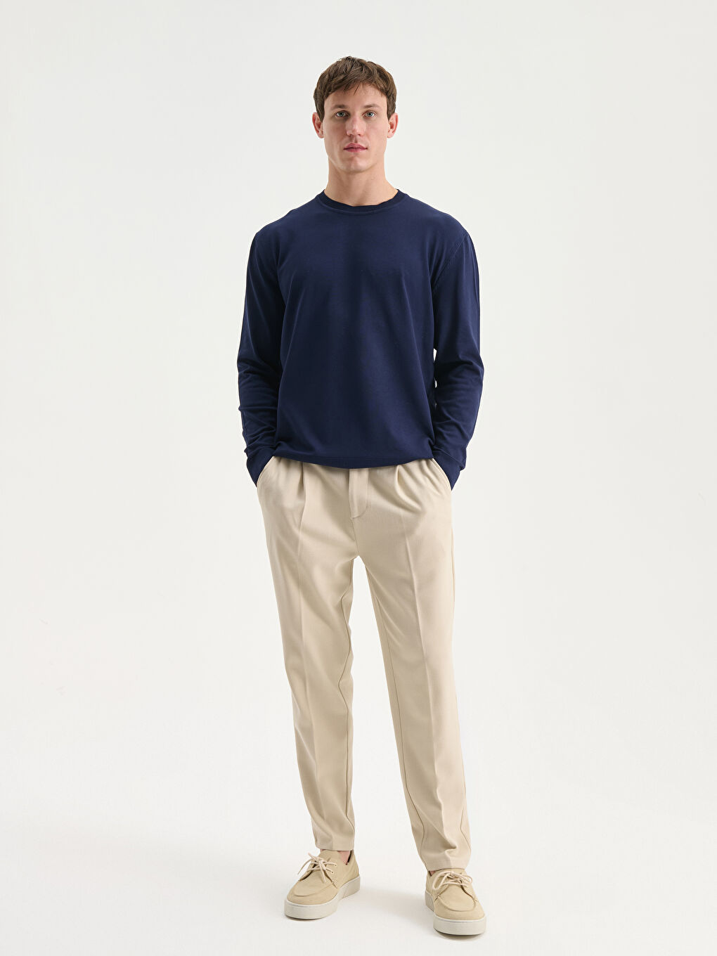 Ерлерге арналған трикотаж ұзын жеңді дөңгелек жағалы жемпір-1