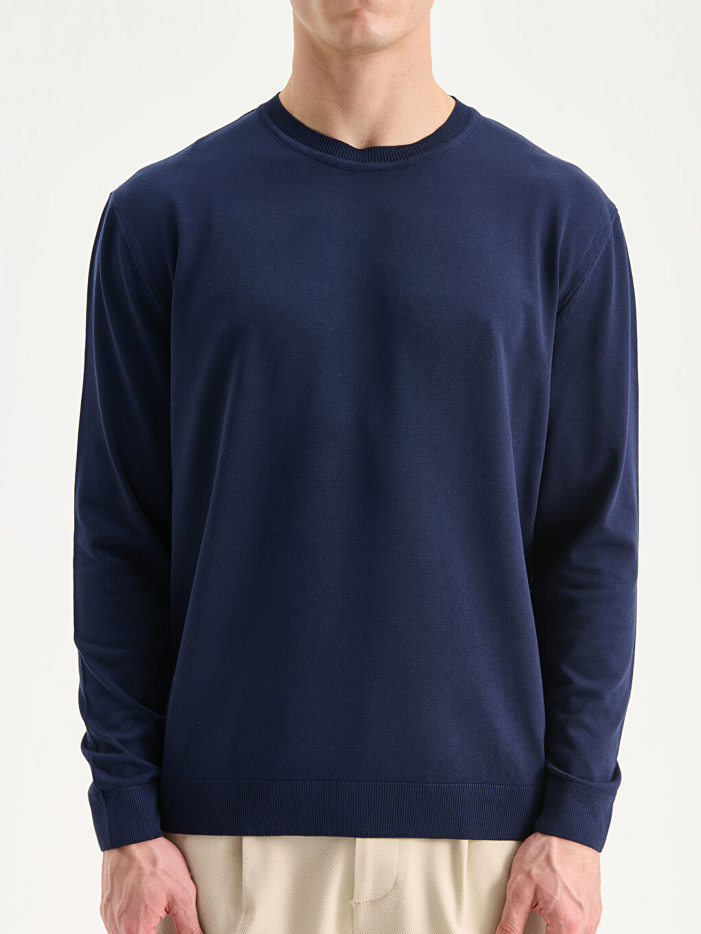 Ерлерге арналған трикотаж ұзын жеңді дөңгелек жағалы жемпір-2