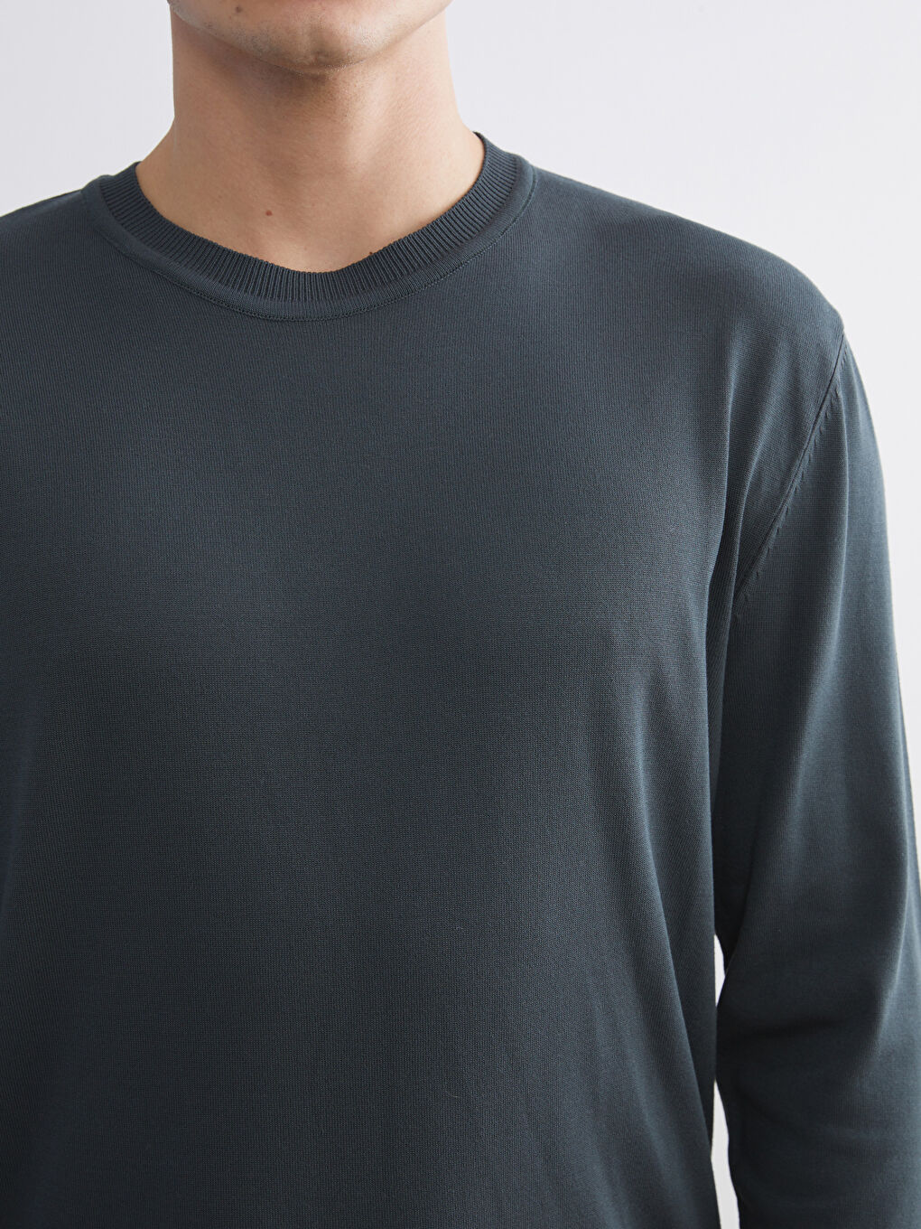 Crew Neck Long Sleeve Men's Tricot Sweater-2