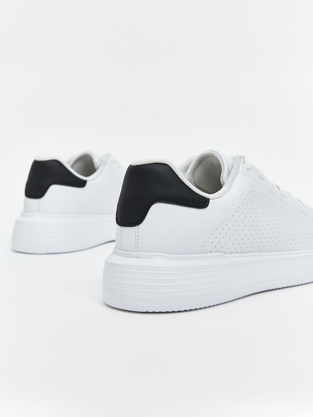 Beyaz Bağcıklı Erkek Spor Ayakkabı-4