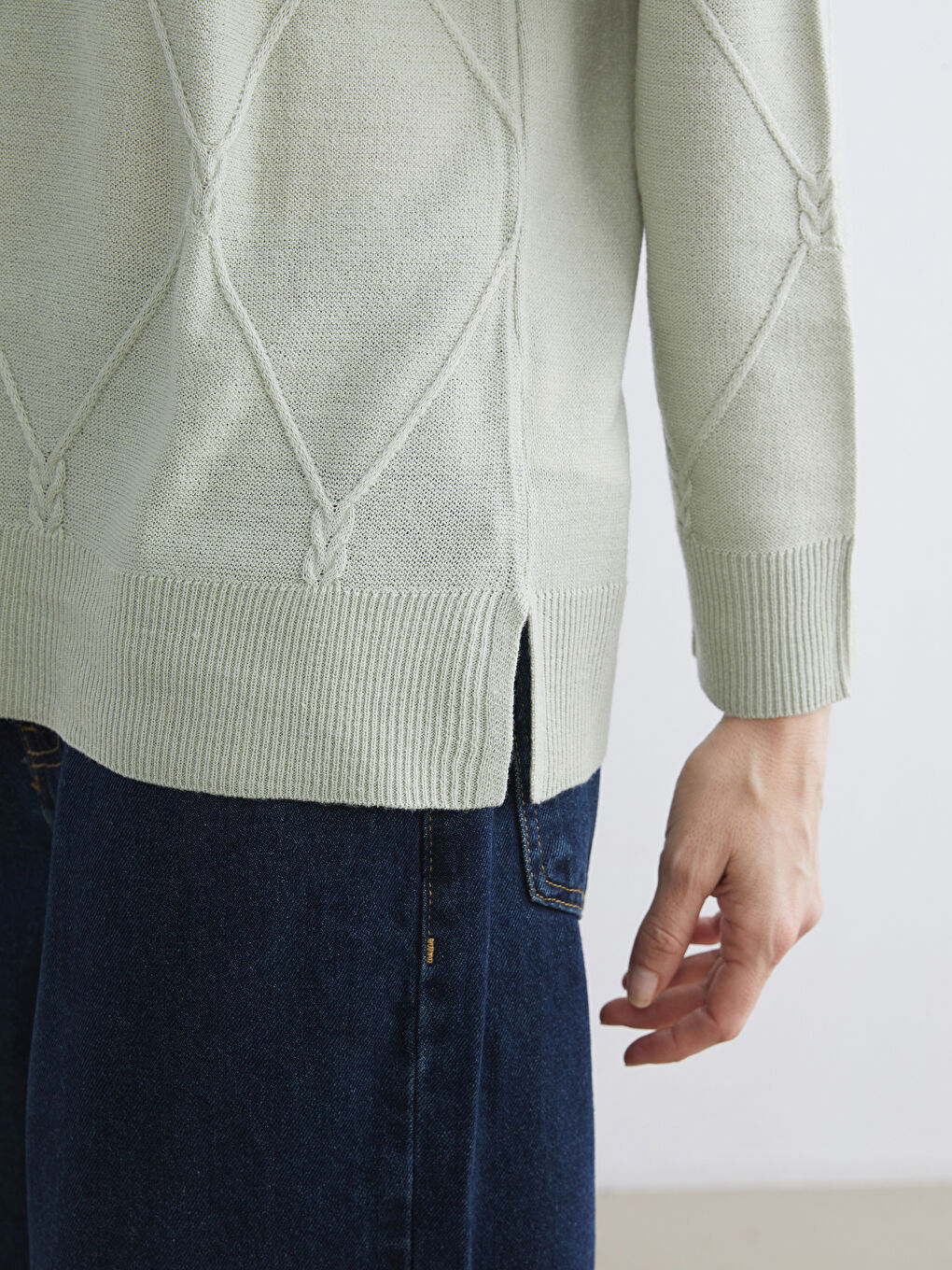 Crew Neck Self-Patterned Women's Knitwear Sweater-2