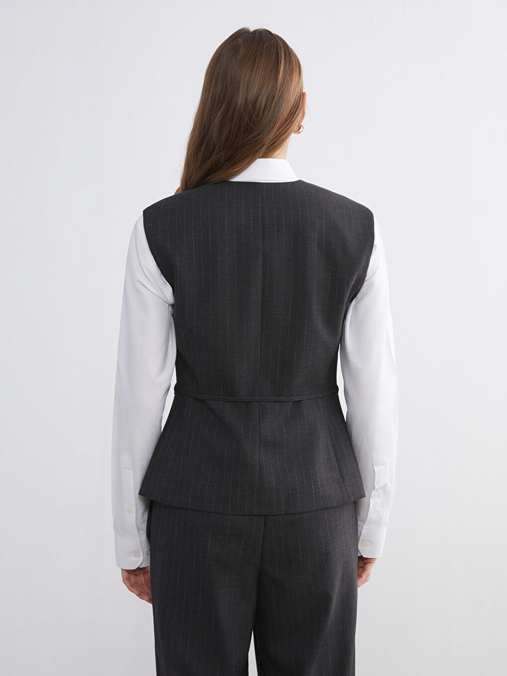 Gri V Yaka Çizgili Kadın Klasik Yelek-7