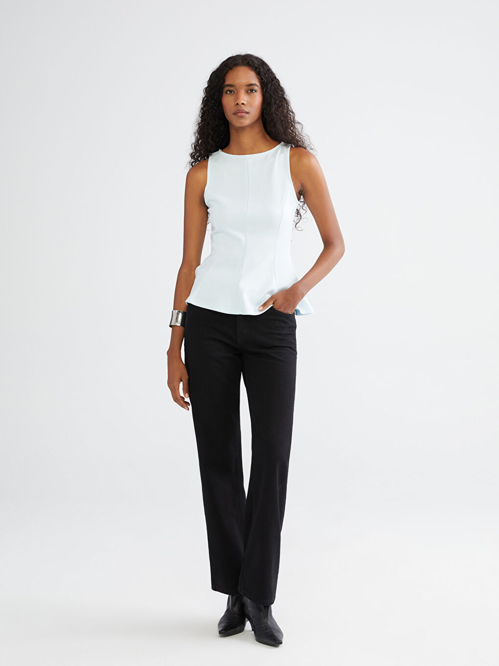 LCW Vision Crew Neck Peplum Blouse -W5JP49Z8-QWQ