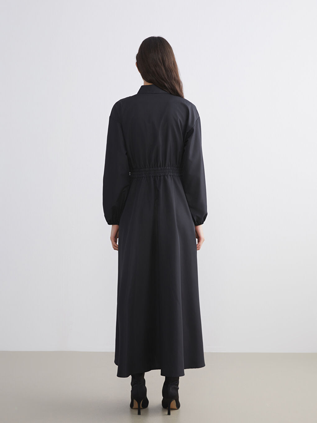 Siyah Balon Kollu Belden Oturtmalı Gömlek Elbise-3