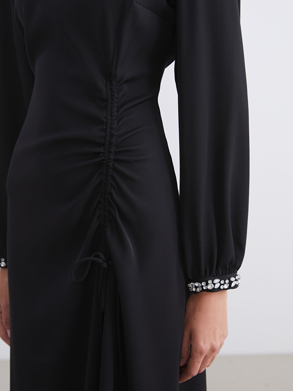 Crew Neck Ruched Crepe Dress-5