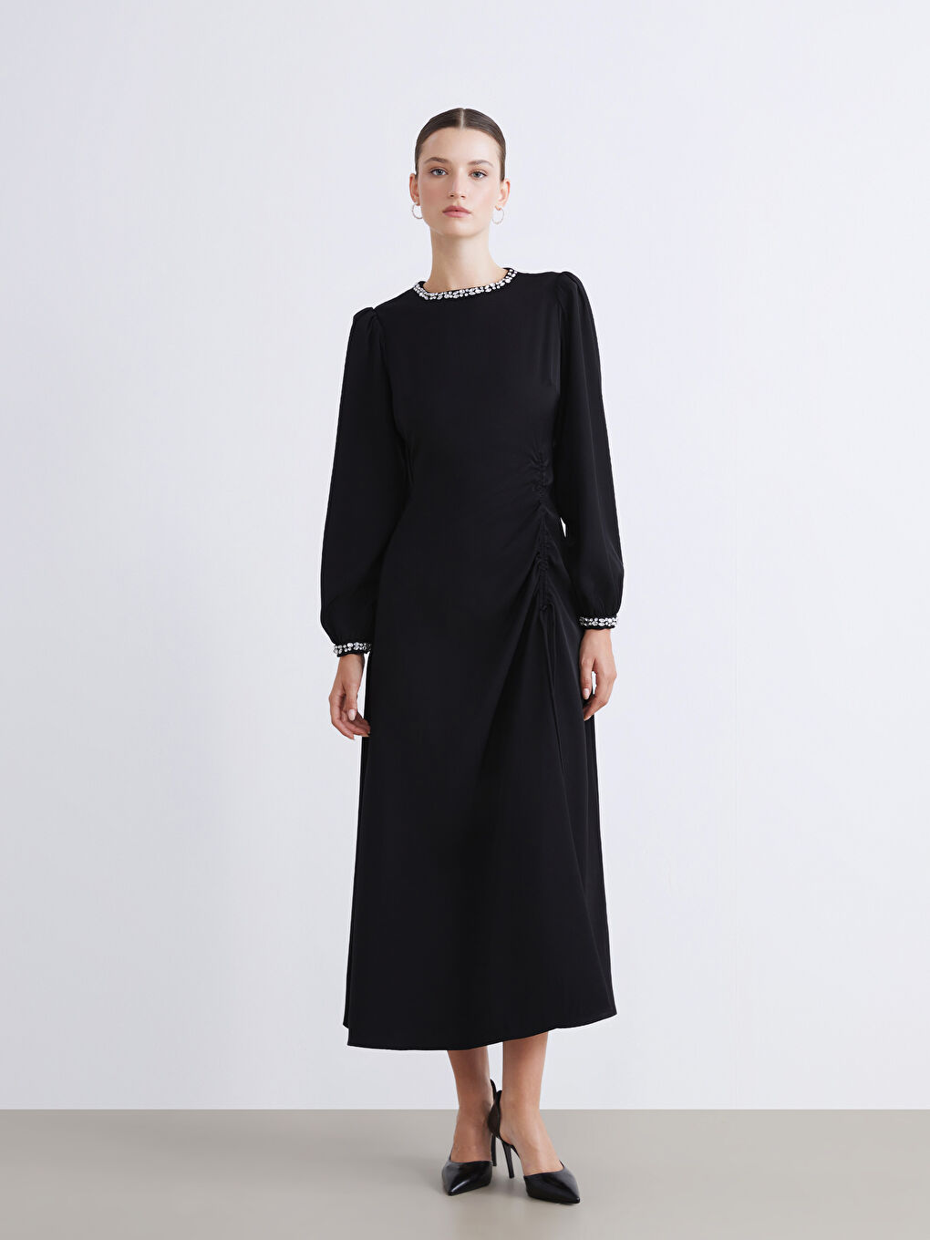 Crew Neck Ruched Crepe Dress-2