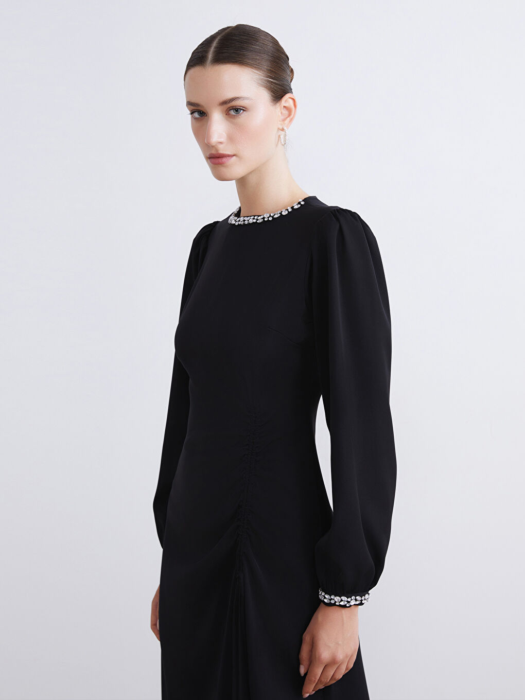 Crew Neck Ruched Crepe Dress-3