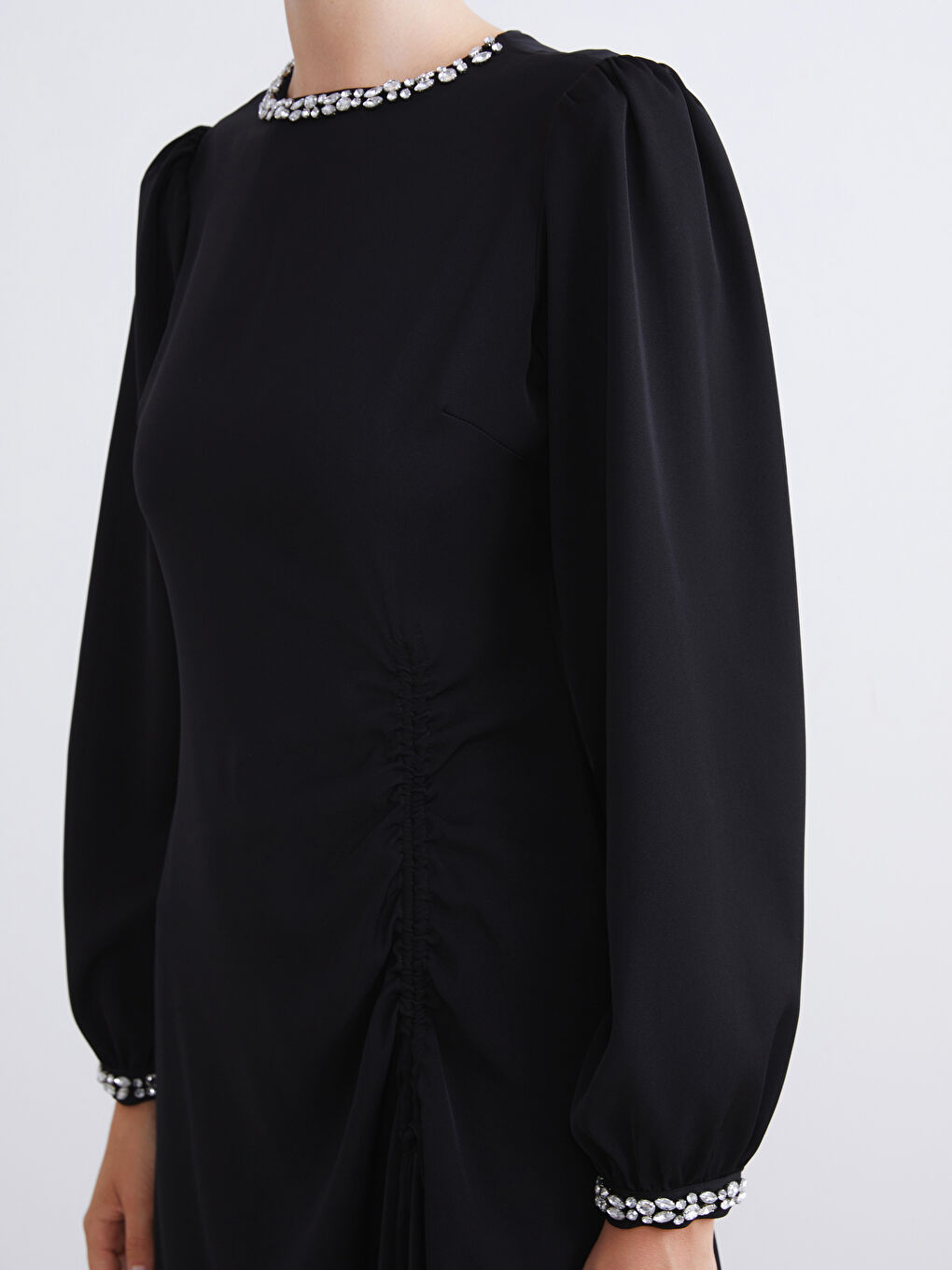 Crew Neck Ruched Crepe Dress-4