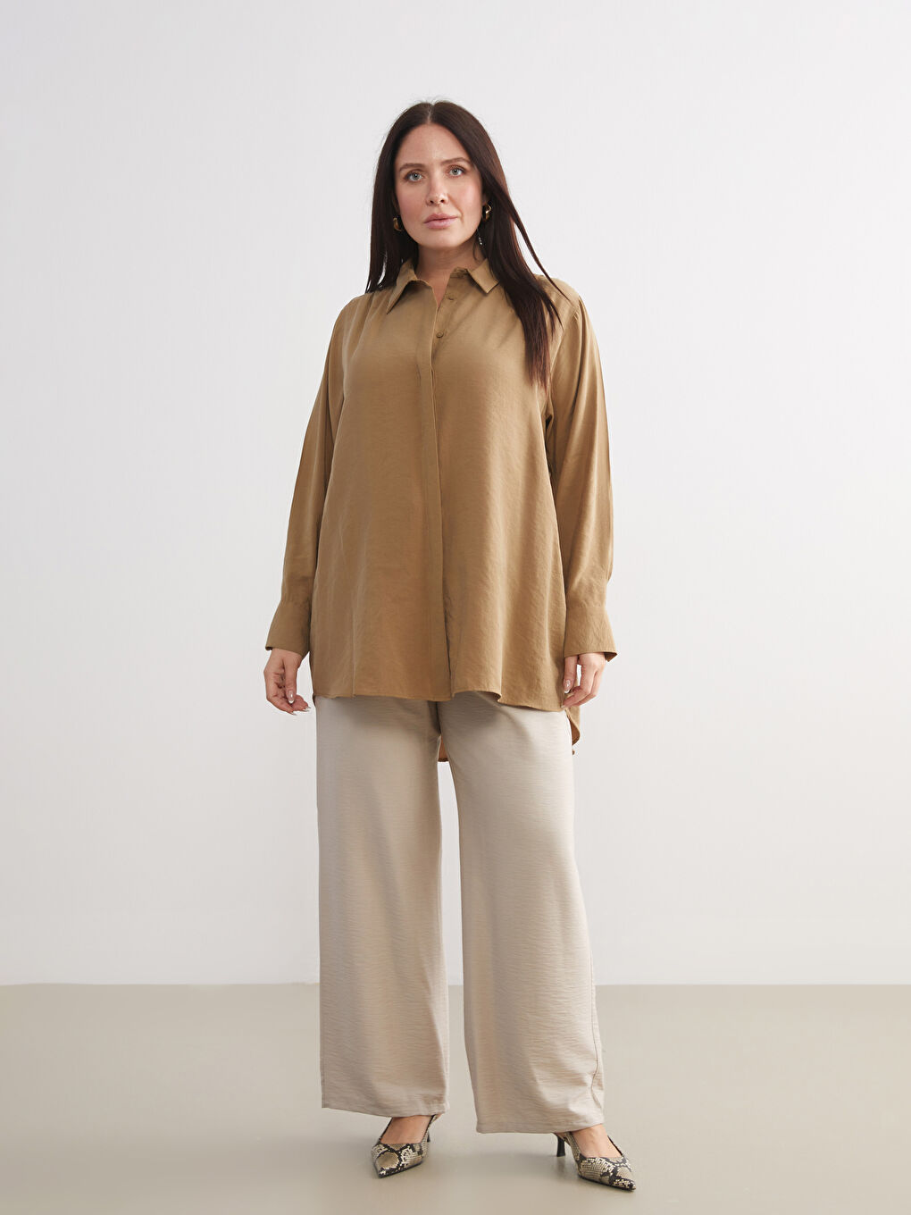 Kahverengi Yırtmaç Detaylı Kadın Gömlek Tunik-6