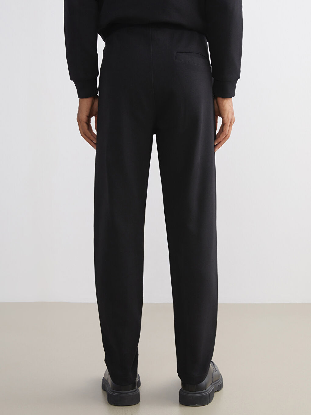 Siyah Standart Kalıp Erkek Eşofman Altı-4