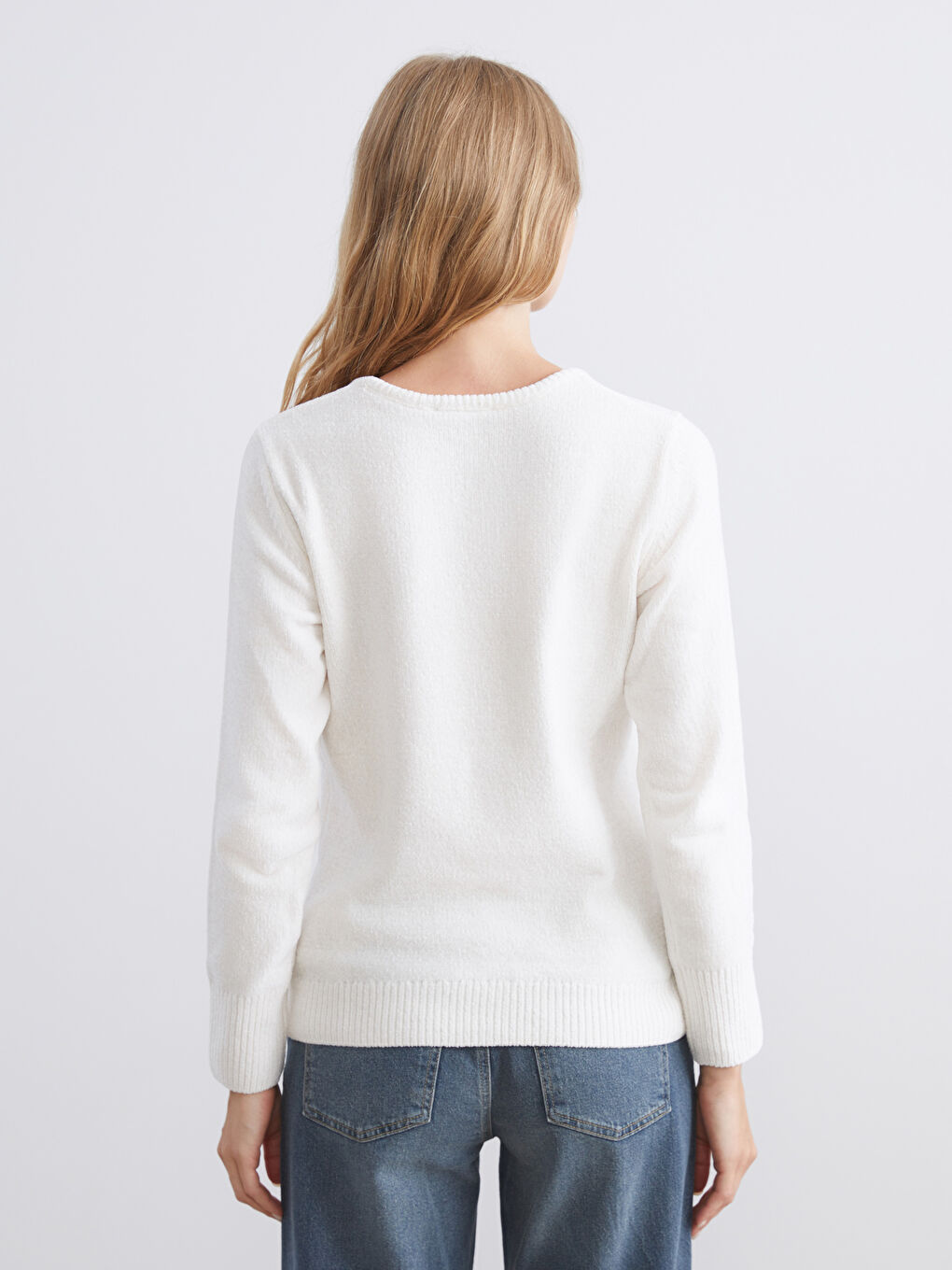 Woman WHITE Sweater-3