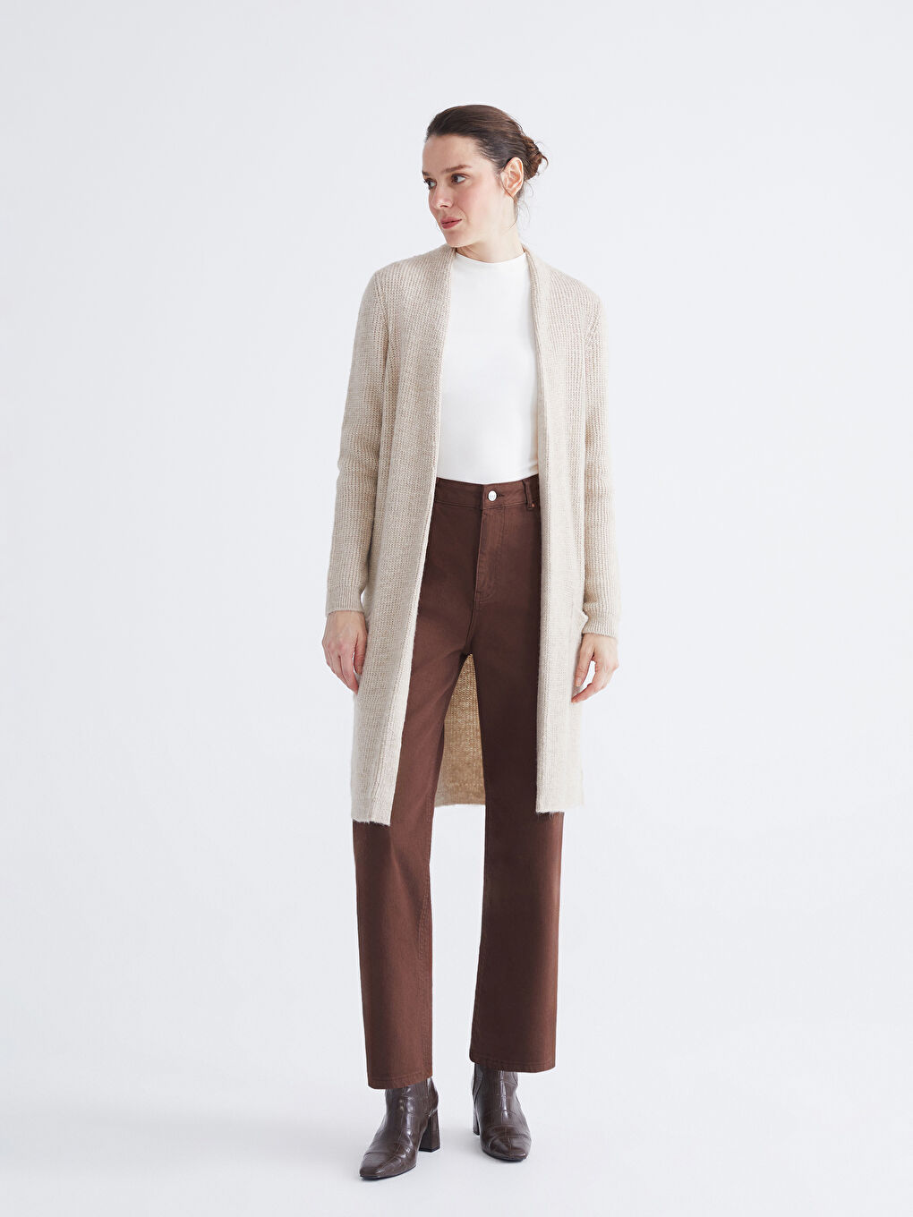 Bej Şal Yaka Kadın Triko Hırka-1