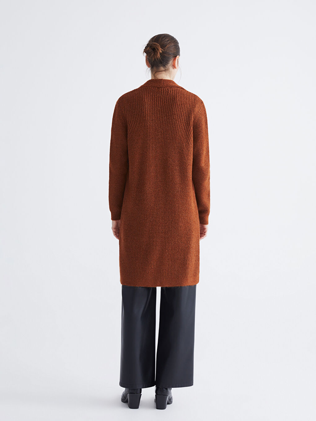 Kahverengi Şal Yaka Kadın Triko Hırka-3