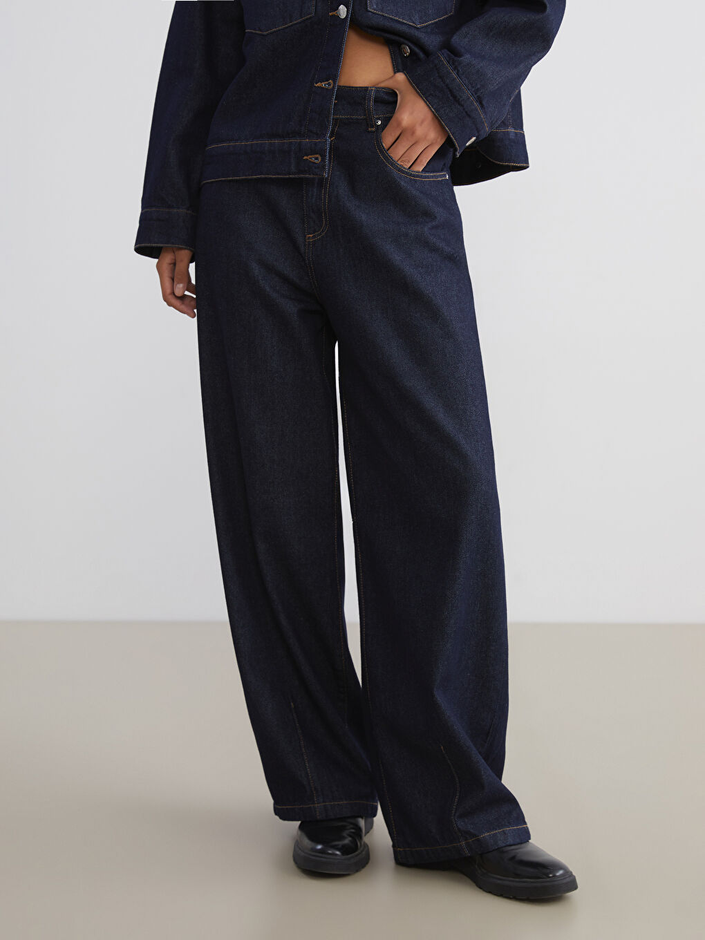 Baggy Fit Women's Jeans-1