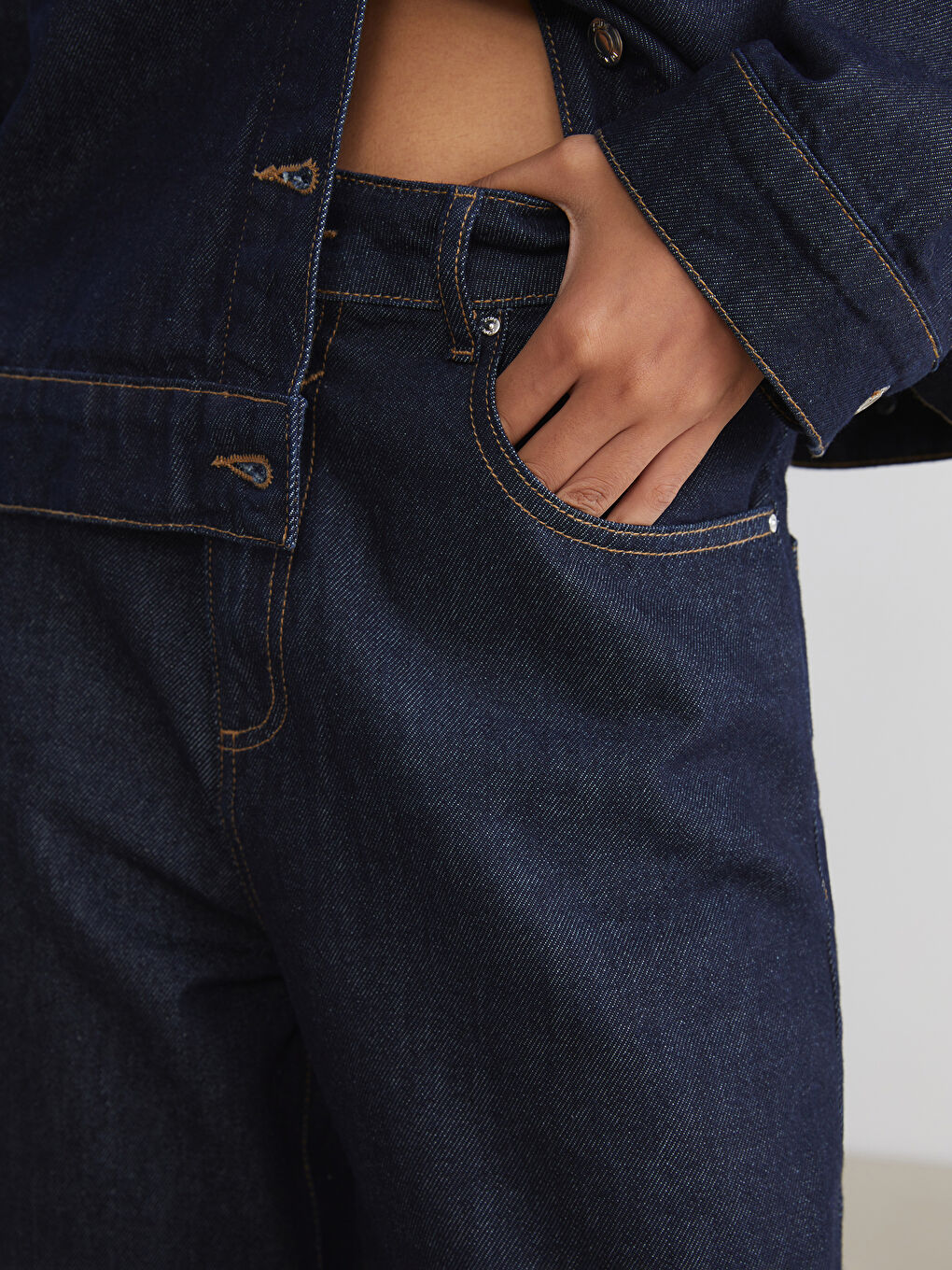 Baggy Fit Women's Jeans-2