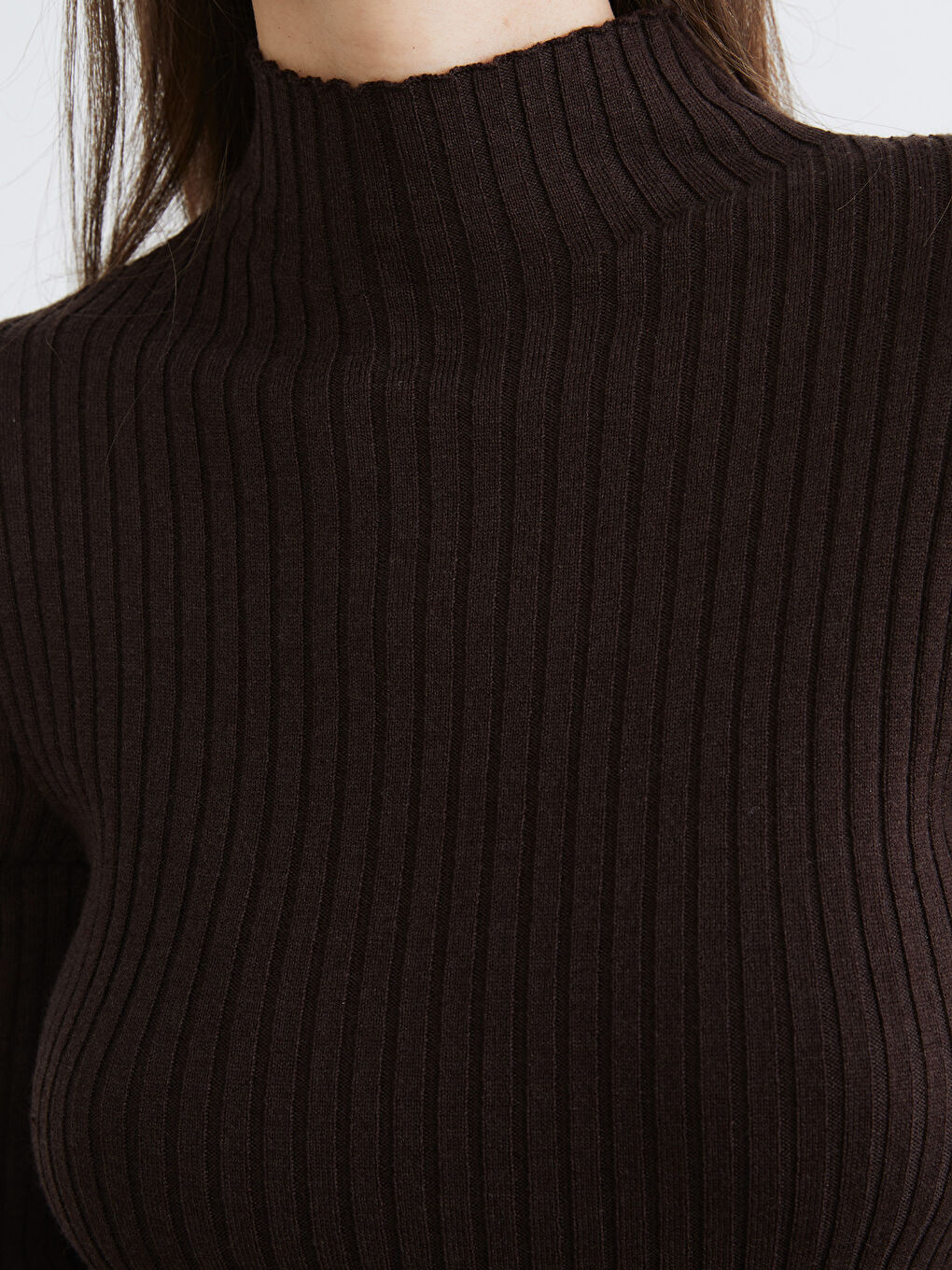 Kahverengi Yarım Balıkçı Yaka Kadın Triko Kazak-2