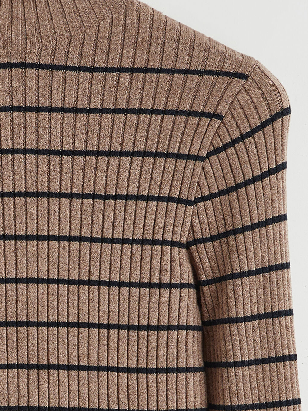 Kahverengi Yarım Balıkçı Yaka Çizgili Kadın Triko Kazak-5