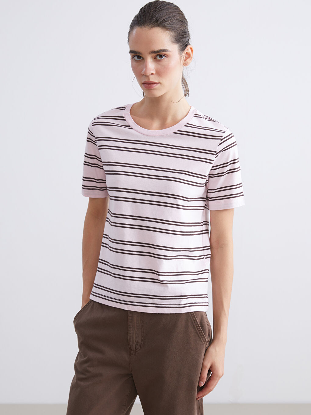 Pembe Bisiklet Yaka Çizgili Kadın Tişört