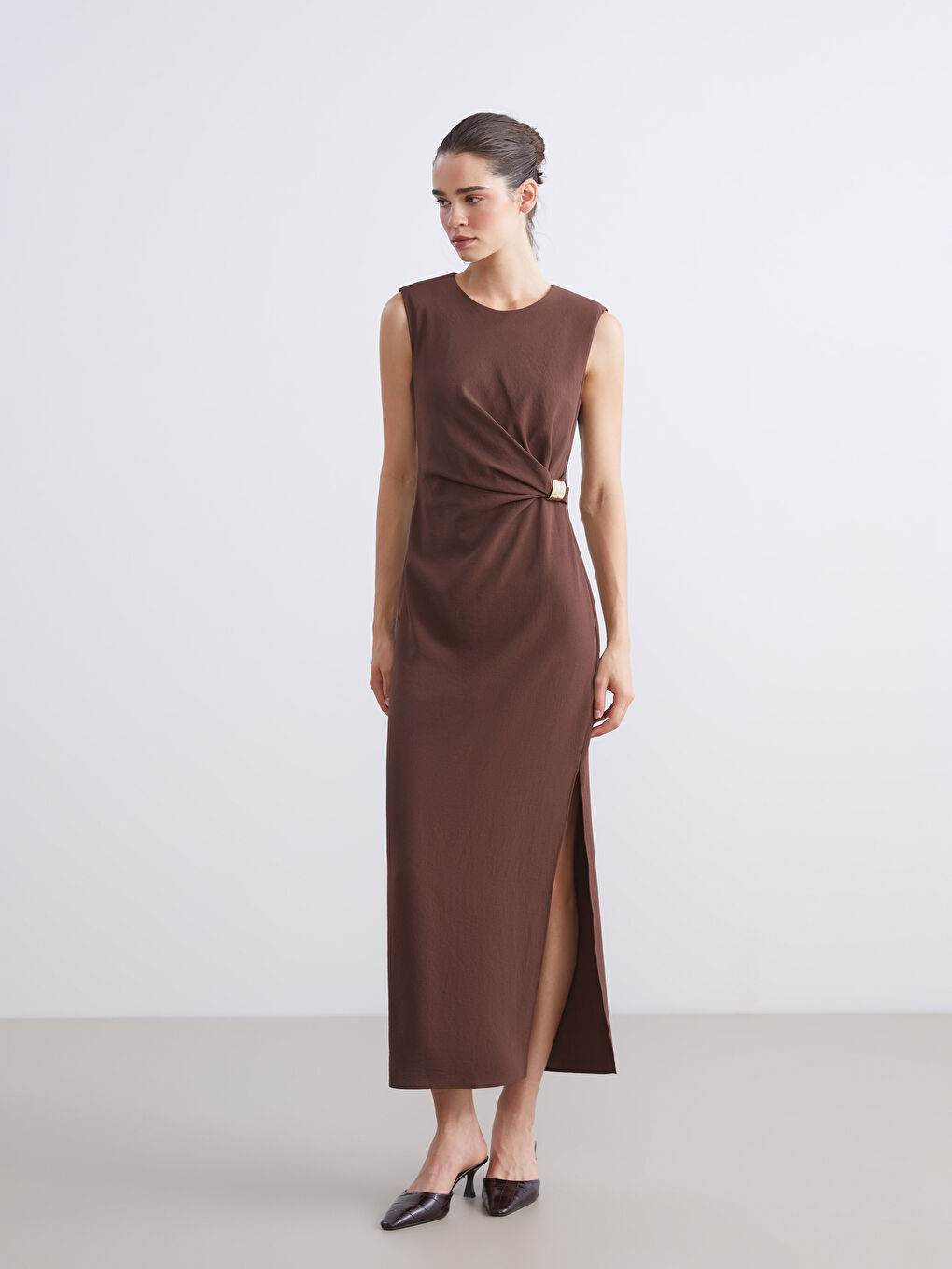 Kahverengi Bisiklet Yaka Büzgülü Krep Elbise
