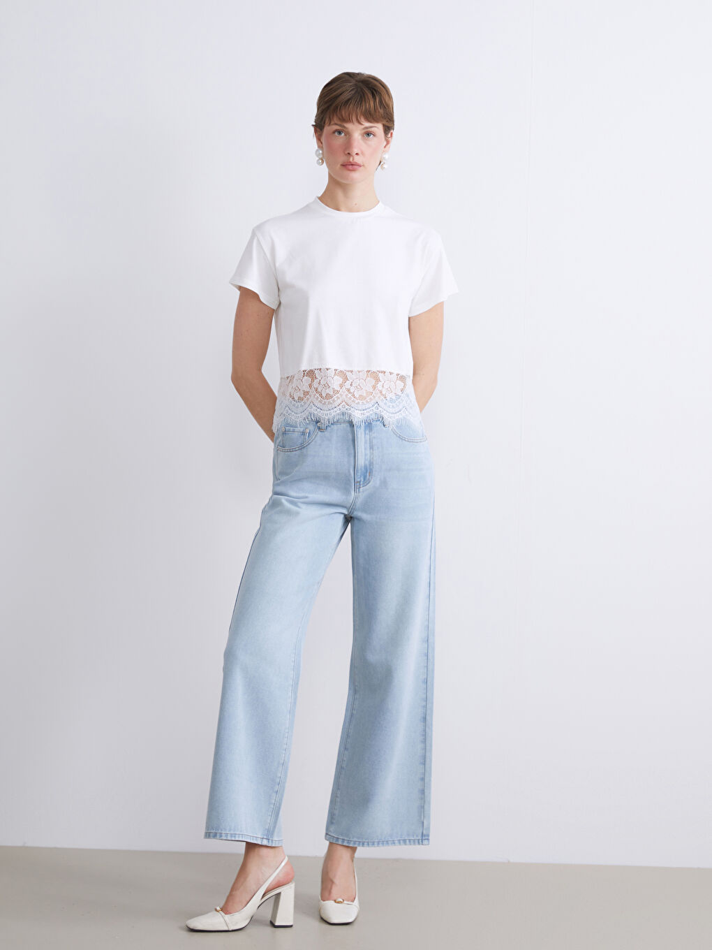 LCW Comfort Crew Neck Lace Blouse -W5JS44Z8-R9J