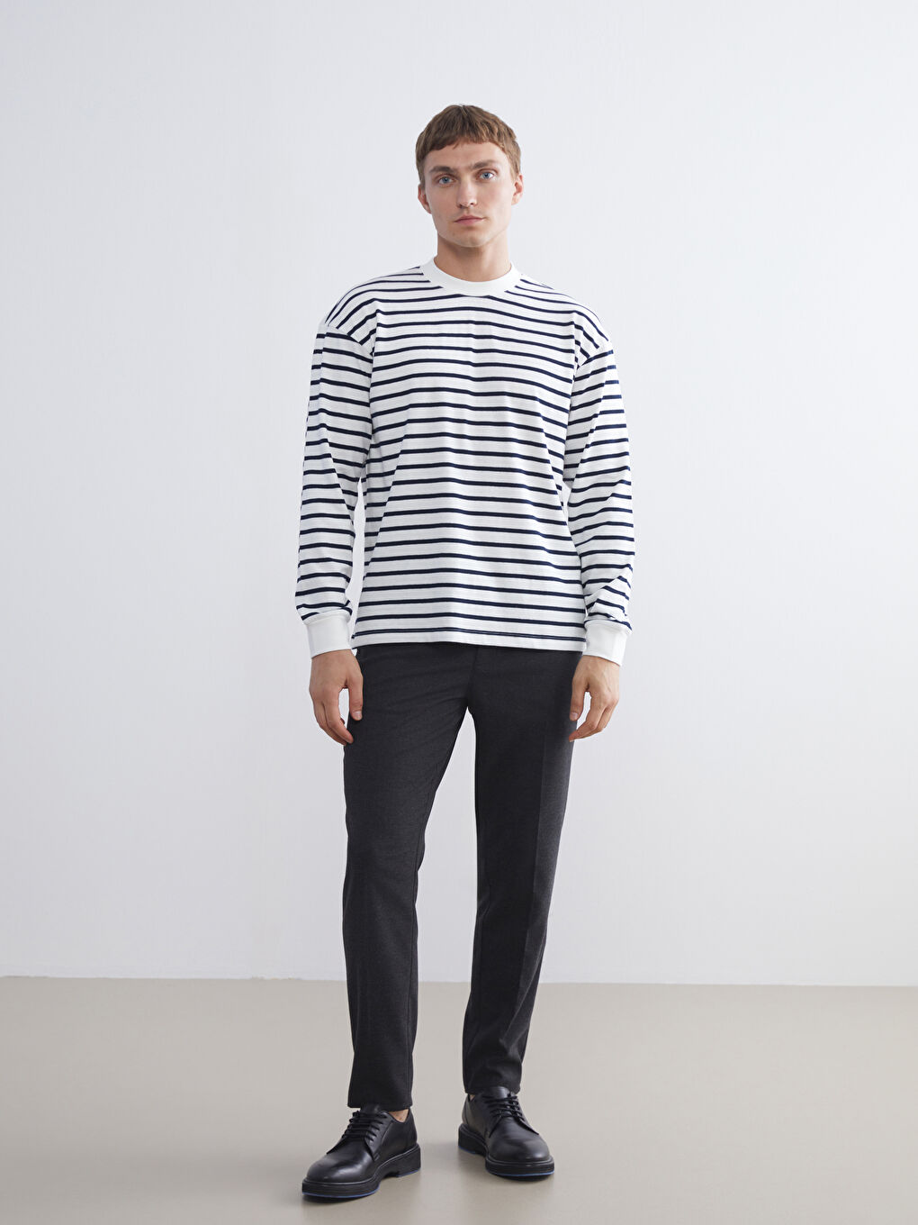 Man NAVY Sweatshirt-1