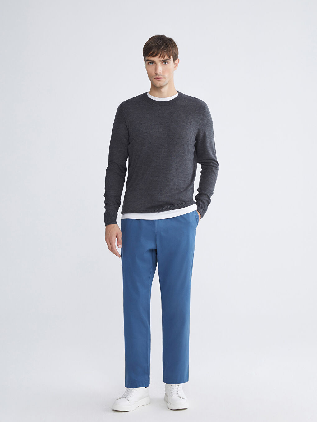 Crew Neck Long Sleeve Basic Men's Sweater-1