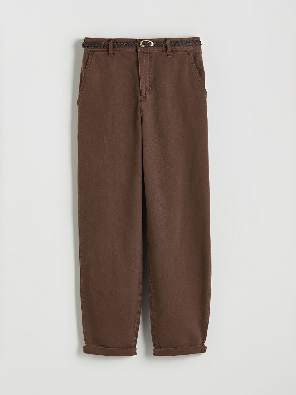 Kahverengi Beli Kemerli Carrot Fit Kadın Jean Pantolon-4