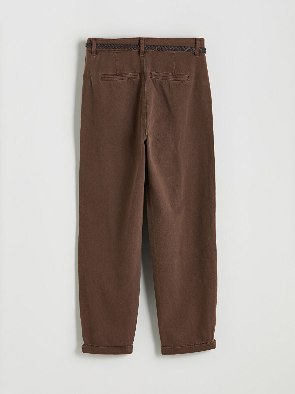 Kahverengi Beli Kemerli Carrot Fit Kadın Jean Pantolon-5