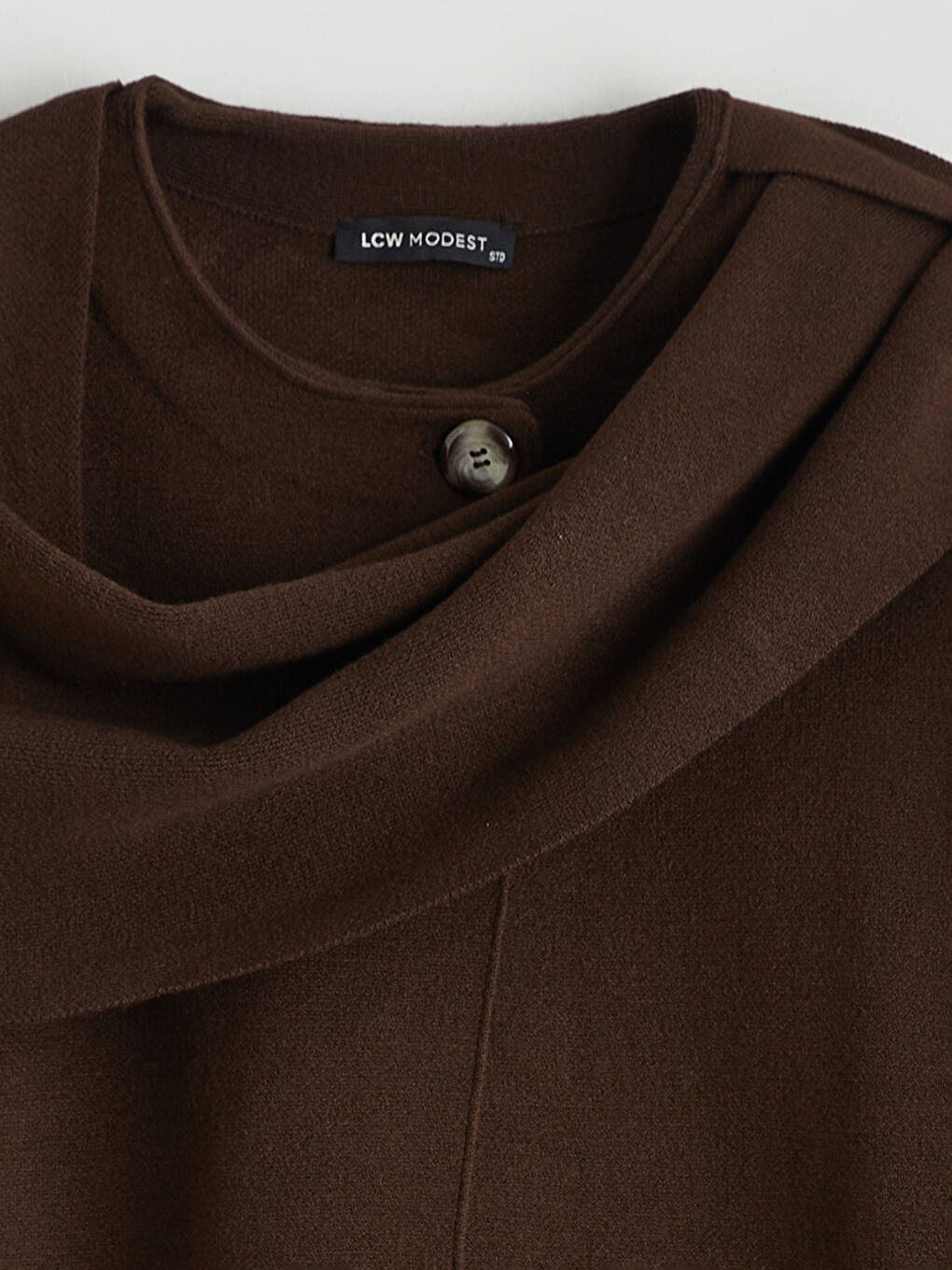 Kahverengi Atkı Detaylı Oversize Kadın Triko Kazak-6