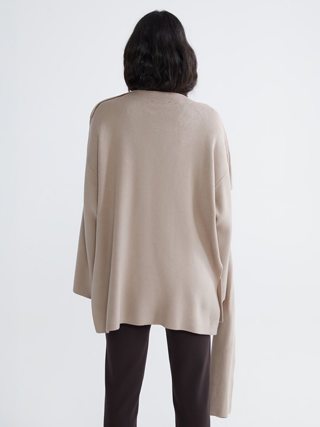 Bej Atkı Detaylı Oversize Kadın Triko Kazak-3