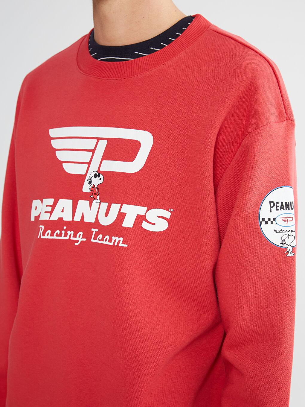 Kırmızı Bisiklet Yaka Snoopy Baskılı Erkek Sweatshirt-2
