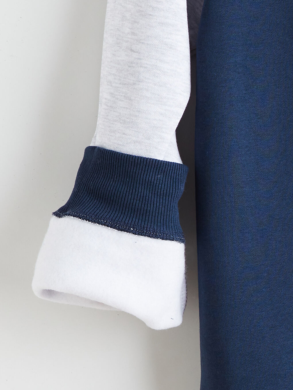 Funnel Neck Yale University Printed Men's Sweatshirt-6