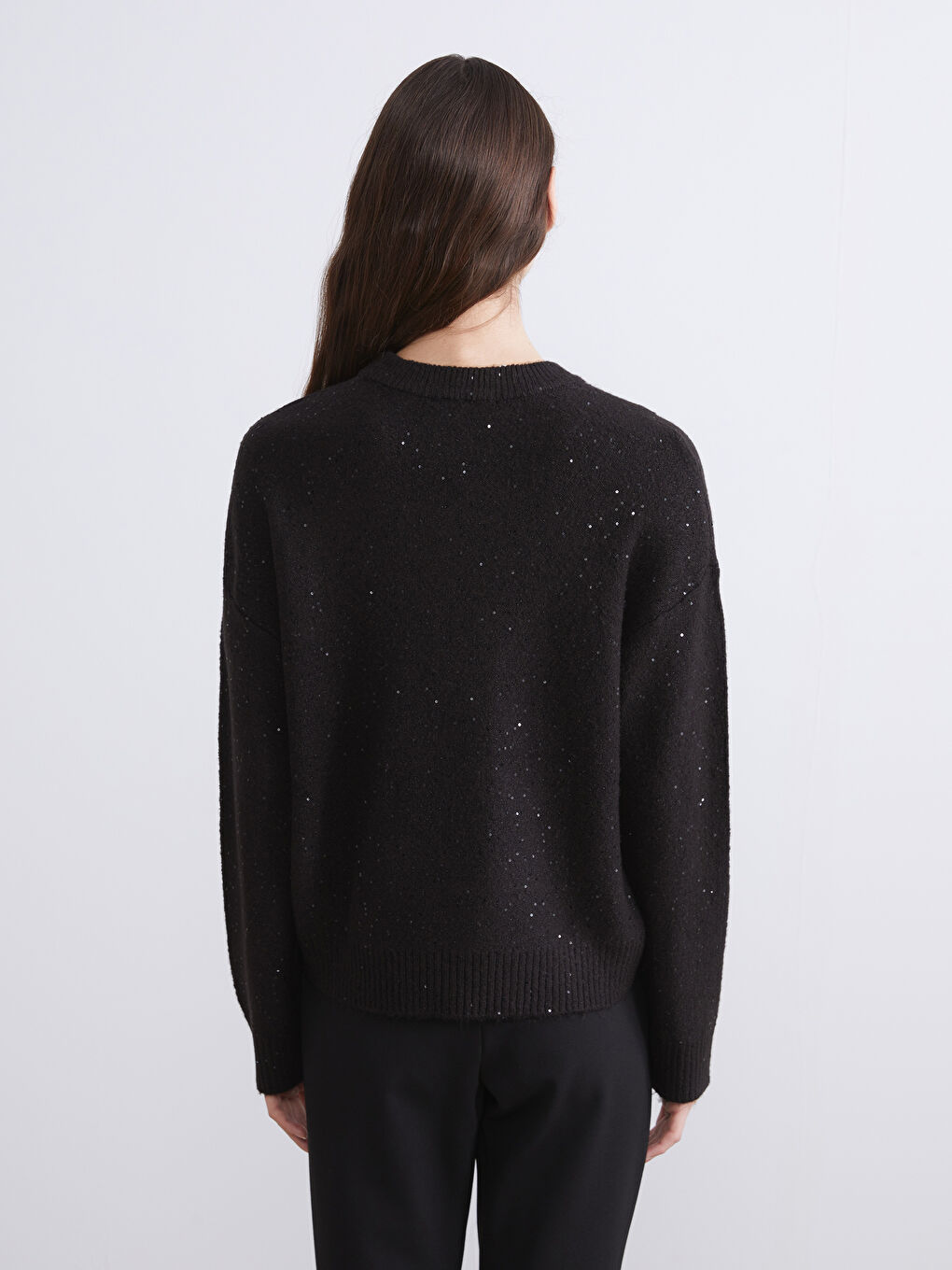 Džemper od trikotaže sa okruglim izrezom i ukrasima za žene-3