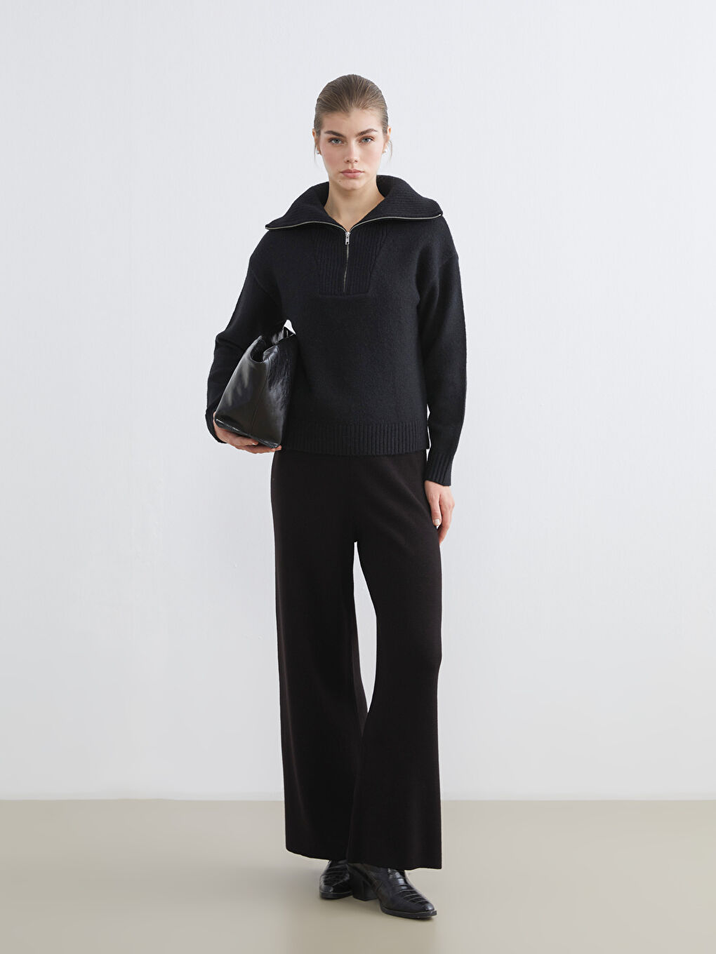 Fermuarlı Polo Yaka Kadın Triko Kazak-1