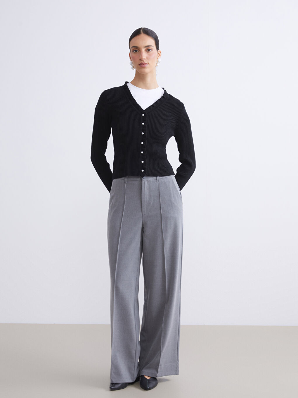 Woman BLACK Cardigan-1