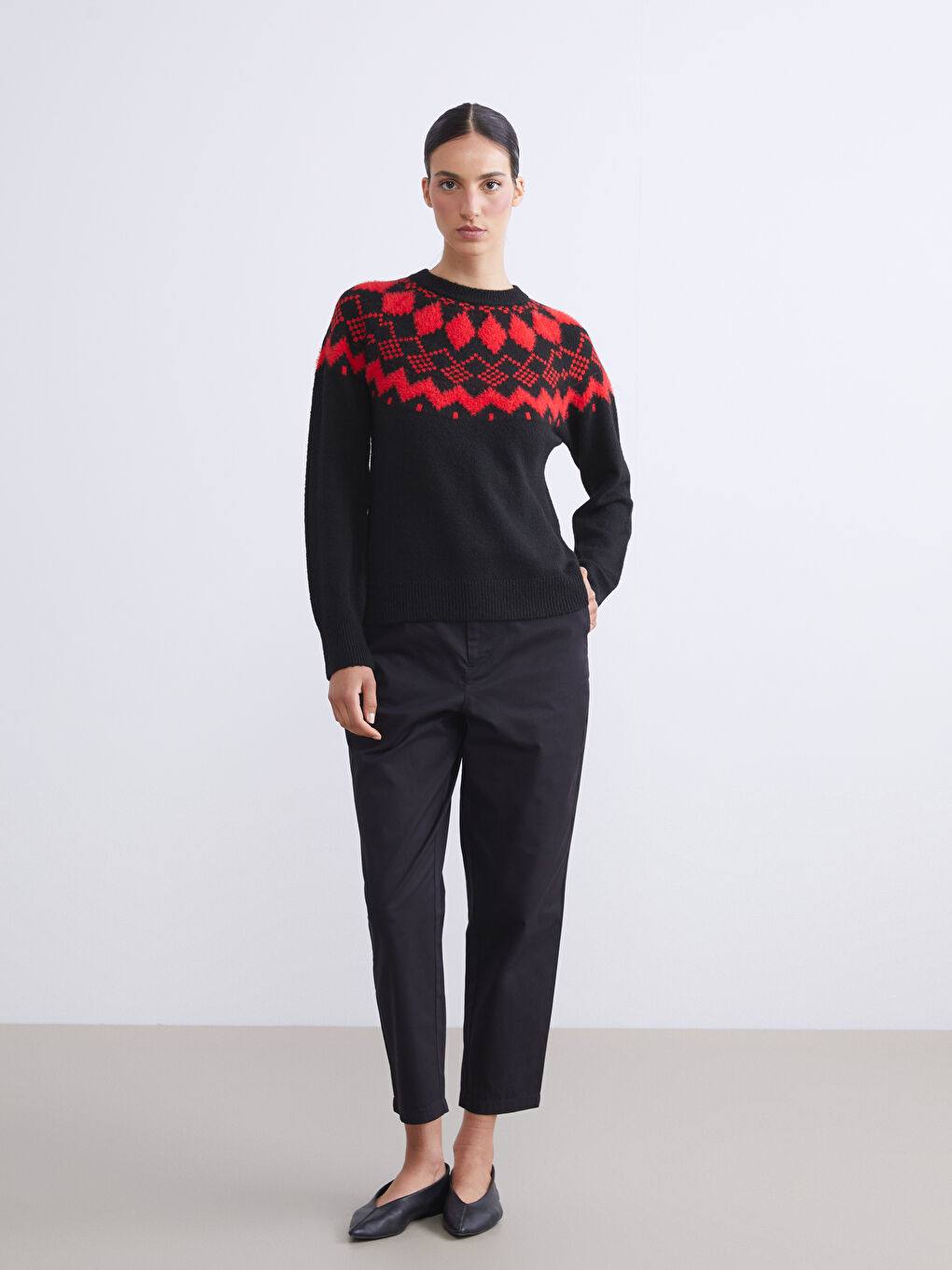 Crew Neck Argyle Pattern Women's Knitwear Sweater-1