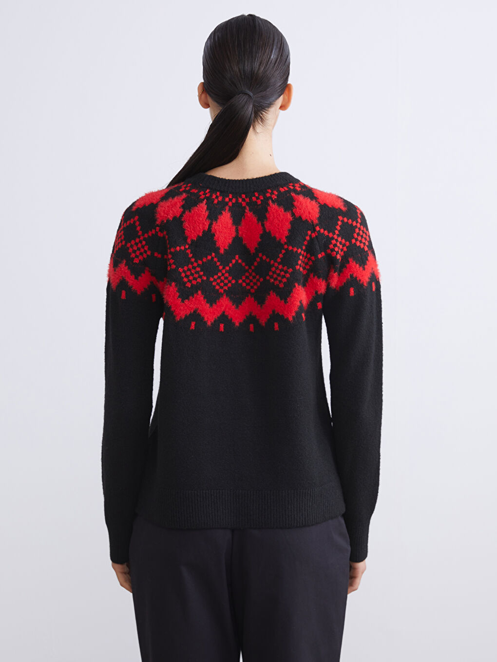 Crew Neck Argyle Pattern Women's Knitwear Sweater-3