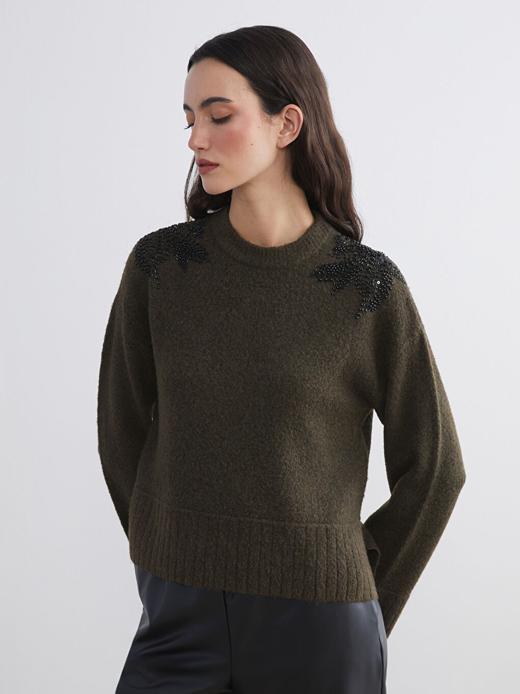 Crew Neck Beaded Embellished Women's Knitwear Sweater