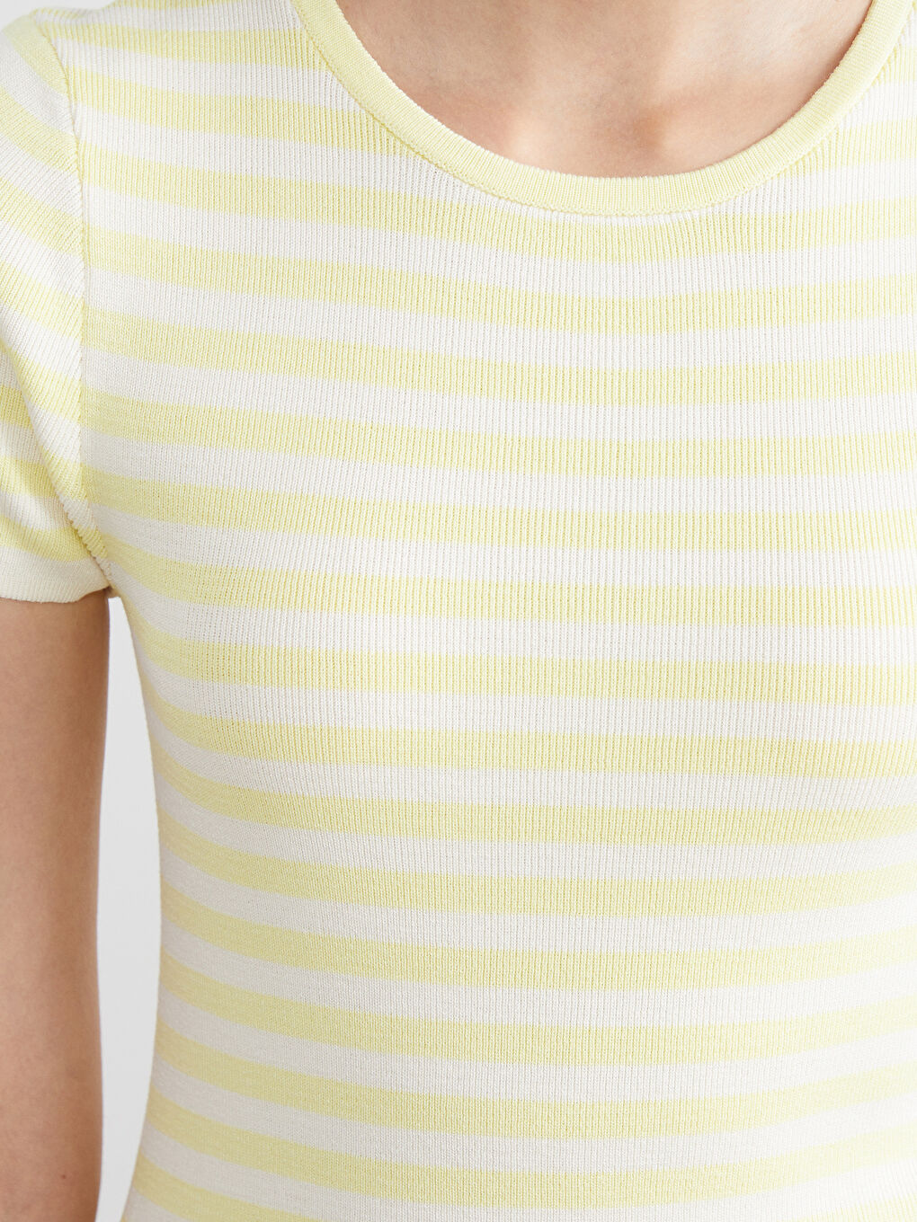 әйелдерге арналған дөңгелек жағалы жолақты трикотаж жемпір-2