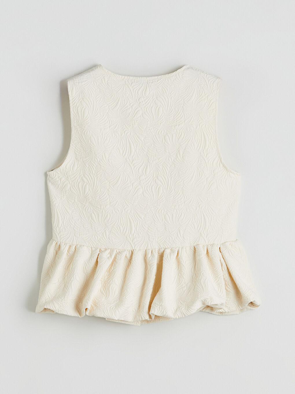 Ekru Bisiklet Yaka Dokulu Fırfırlı Bluz-5