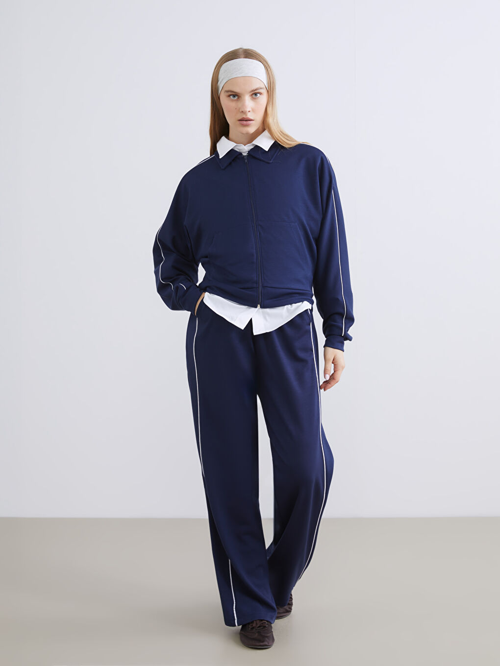 Lacivert Polo Yaka Modal Karışımlı Kadın Fermuarlı Sweatshirt-2