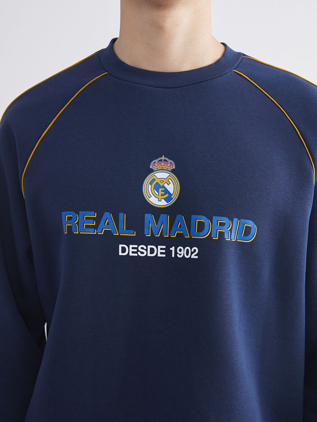 Man NAVY Sweatshirt-2