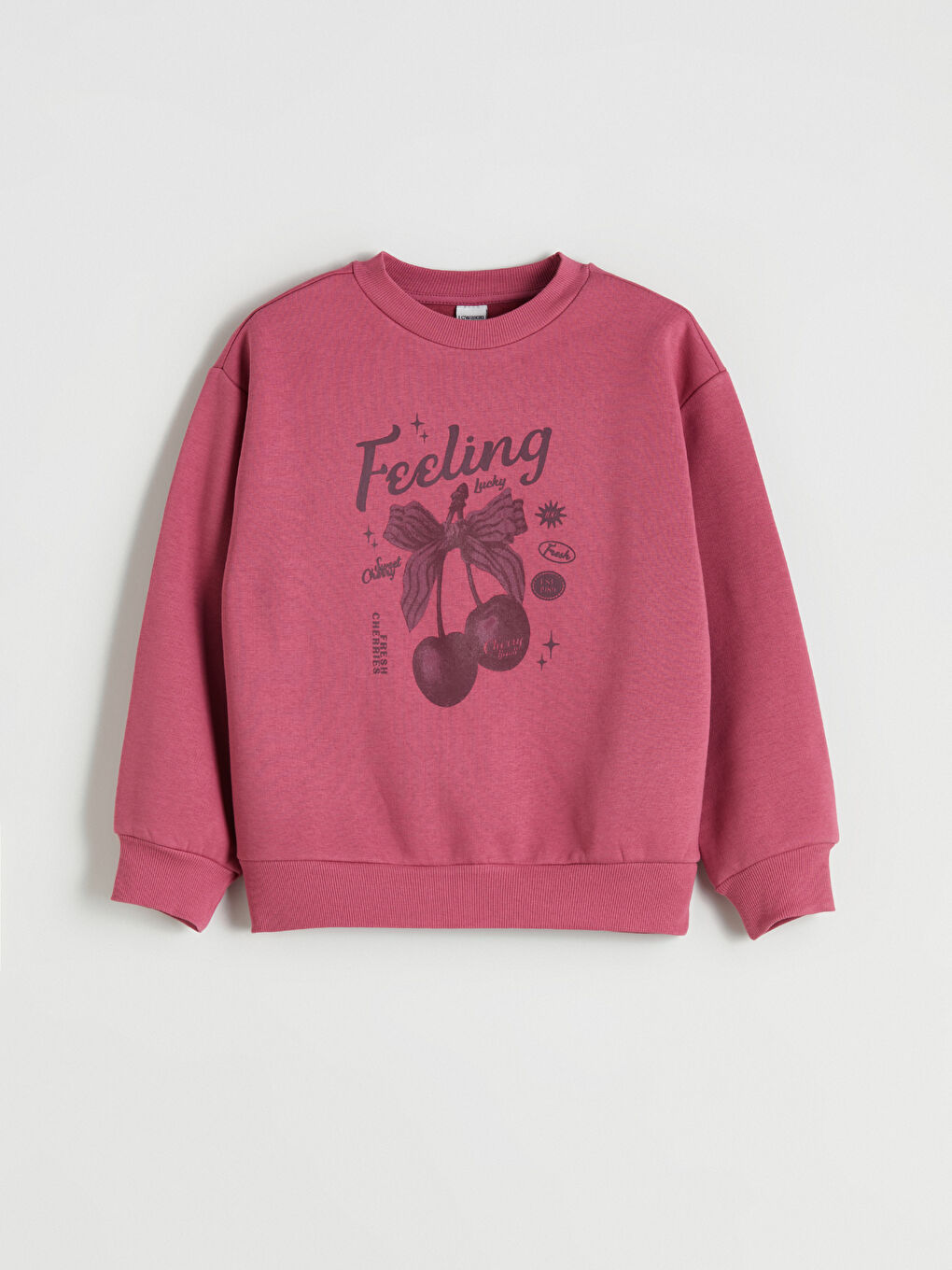 قميص رياضي بكول مدور مطبوع بالكرز للبنات-2