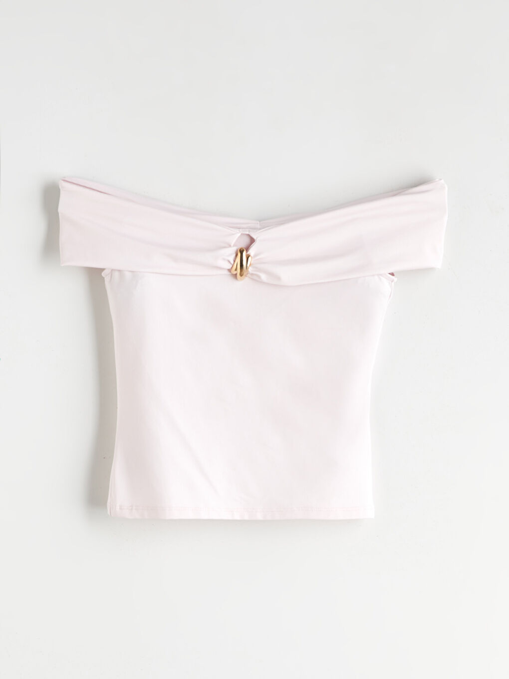 Pembe Kayık Yaka Metal Aplikeli Bluz-4